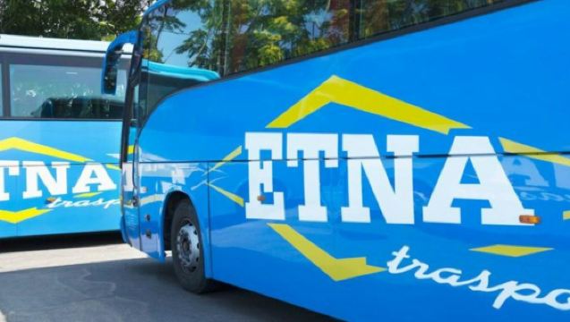 Taormina: Trasferimento in autobus dall'Aeroporto di Catania Fontanarossa alla Stazione degli Autobus di Taormina