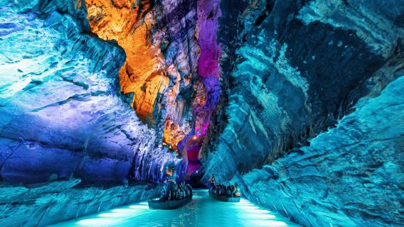 Lianzhou Underground River + Millennium Yaozhai day tour in Qingyuan