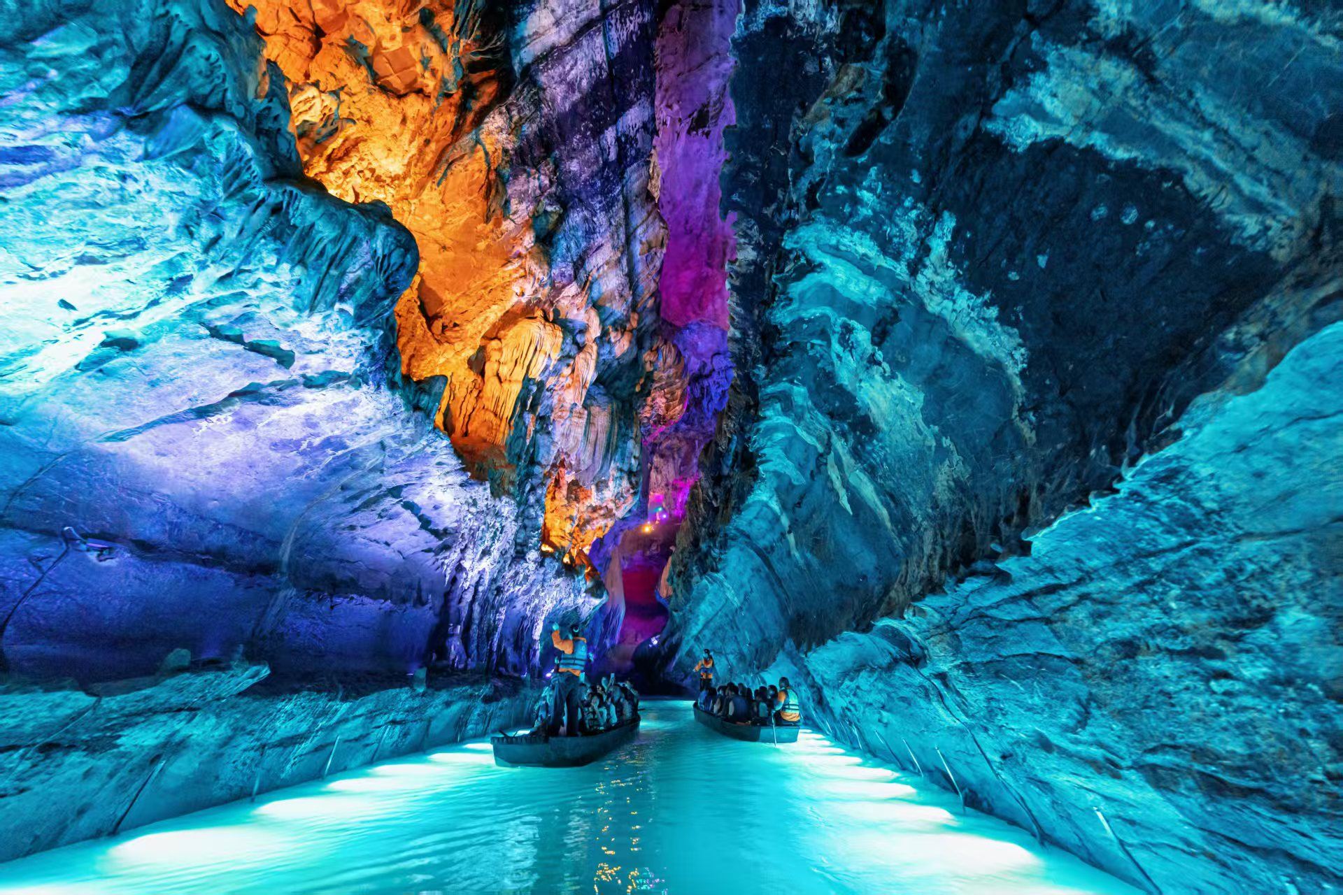 Lianzhou Underground River + Millennium Yaozhai day tour in Qingyuan