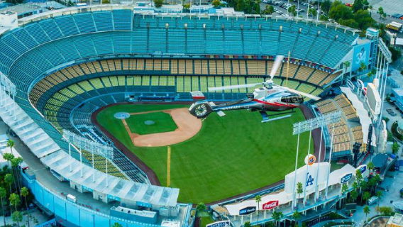 40 min Hollywood helicopter tour (Hollywood Sign + Bel-Air + Rodeo Drive + UCLA + Getty Museum + Hollywood Sign + Griffith Park and more)