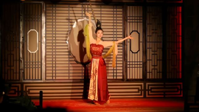 Yangzhou Changle Merchant Banquet (Elegant Garden Dining + Huaiyang Culinary Delights + Historic Mansion Ambiance + Immersive Jiangnan Gastronomy)