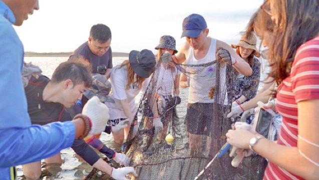 澎湖｜石斑豐魚季半日遊 - 阿婆抱墩＆原始豐富潮間帶體驗＆現抓現炸石斑魚料理