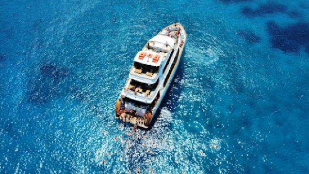 Luxury Ocean Queen half-day Cruise with Lunch in Ayia Napa
