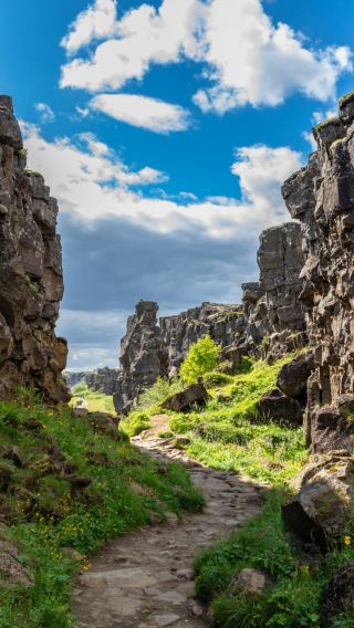 Private Golden Circle Classic Tour with Kerið Crater and Friðheimar Tomato Farm