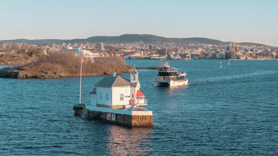 Rustige elektrische boottocht door de Oslo-fjord