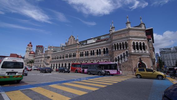 マレーシア・クアラルンプール バトゥ洞窟 ワンデーツアー【自由行動プラン】
