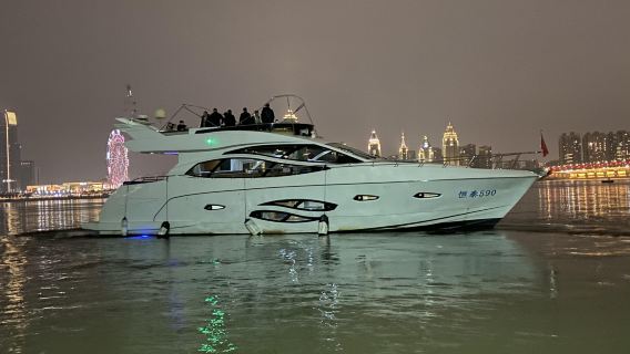江西南昌海拓遊艇/豪華遊艇包船【生日聚會/家庭團建/可訂54尺豪華遊艇/70尺豪華遊艇帶飛橋】