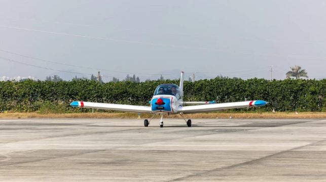 廣東珠海蓮洲機場固定翼飛機飛行體驗【可體驗駕駛飛機+專業飛行教員帶飛】