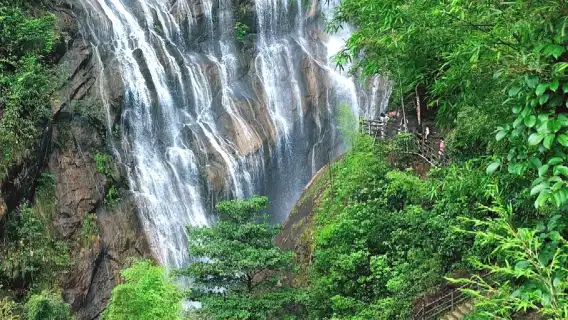 廣州千瀧溝大瀑布+溪頭旅遊村+生態設計小鎮一日遊