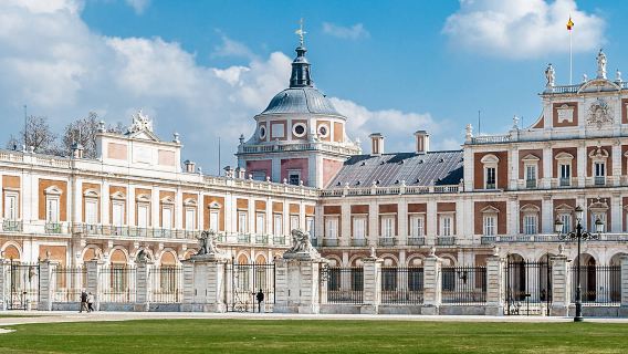 Spain + Royal Palace of Madrid + Royal Botanical Garden of Madrid + Royal Palace of Aranjuez one-day tour