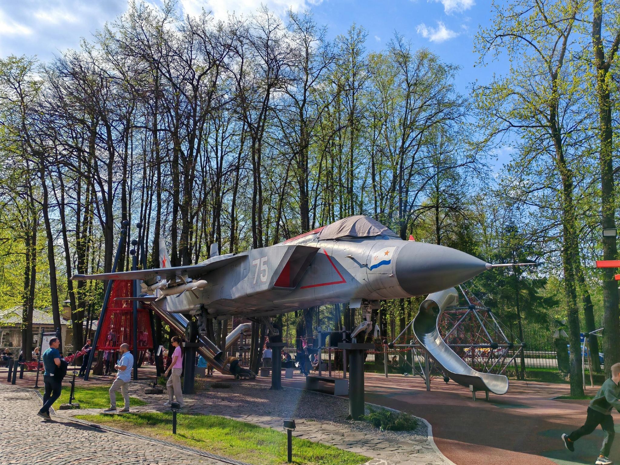 俄羅斯莫斯科軍事博物館一日遊【中文司機/體驗戰鬥民族的激情】