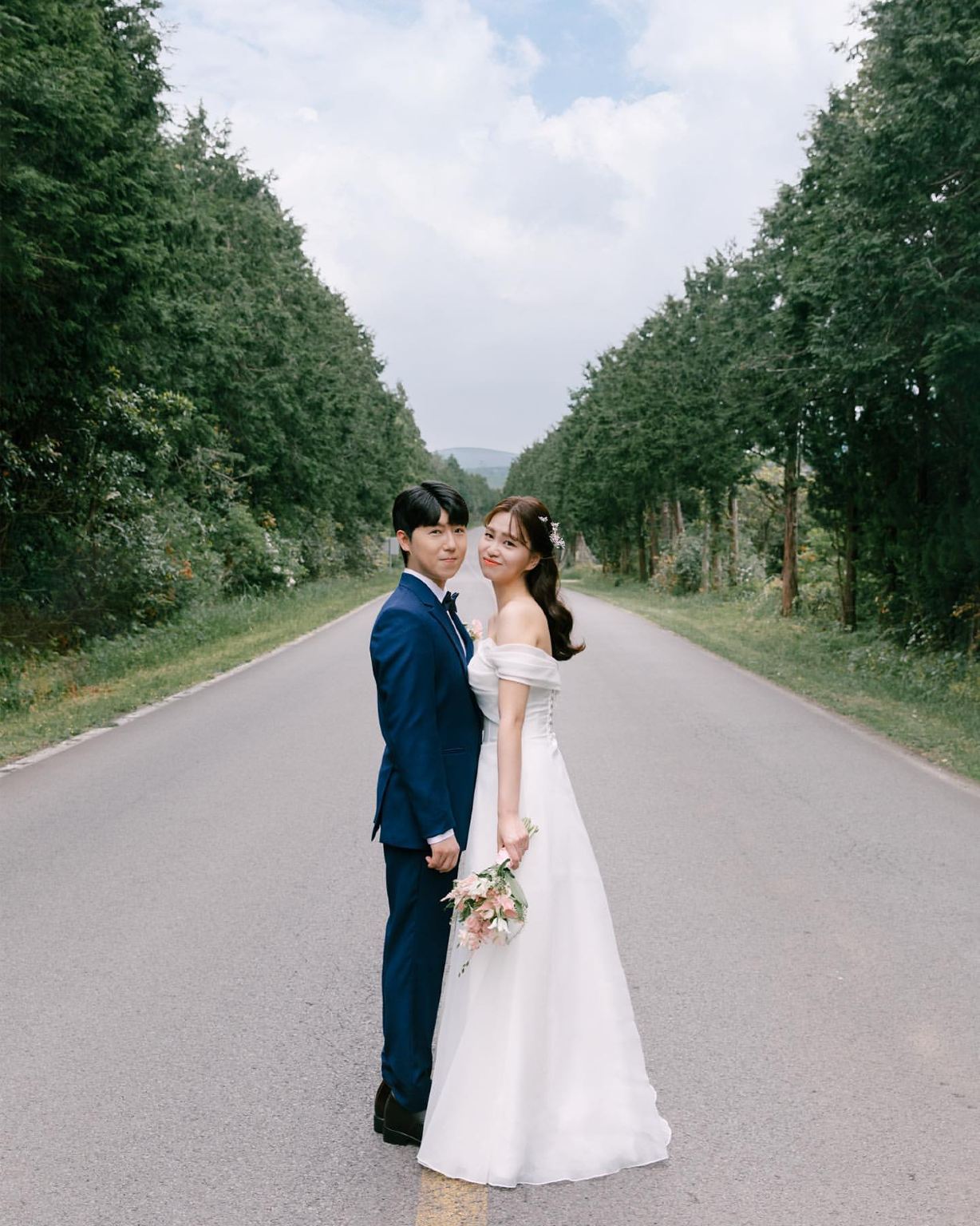 新竹Trip Moments【婚紗照微電影航拍/婚禮跟拍攝影/化妝服裝/包車導遊定制】