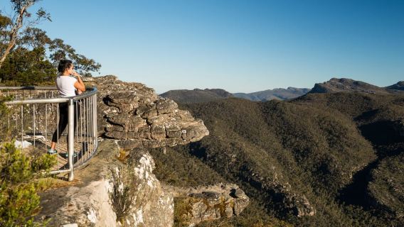 From Melbourne: Grampians National Park Bushwalking Tour