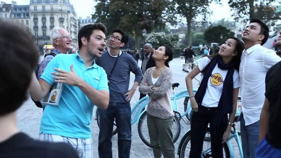 Paris: Evening Bike and Boat Tour