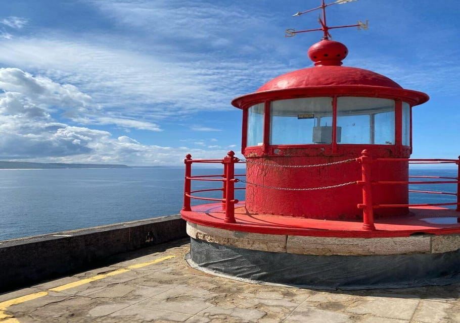 Da Lisbona: Nazaré – Tour di surf sulle onde giganti del Portogallo