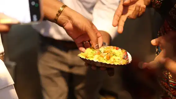 Mumbai Street Food Tour with Evening Bazaar Walk