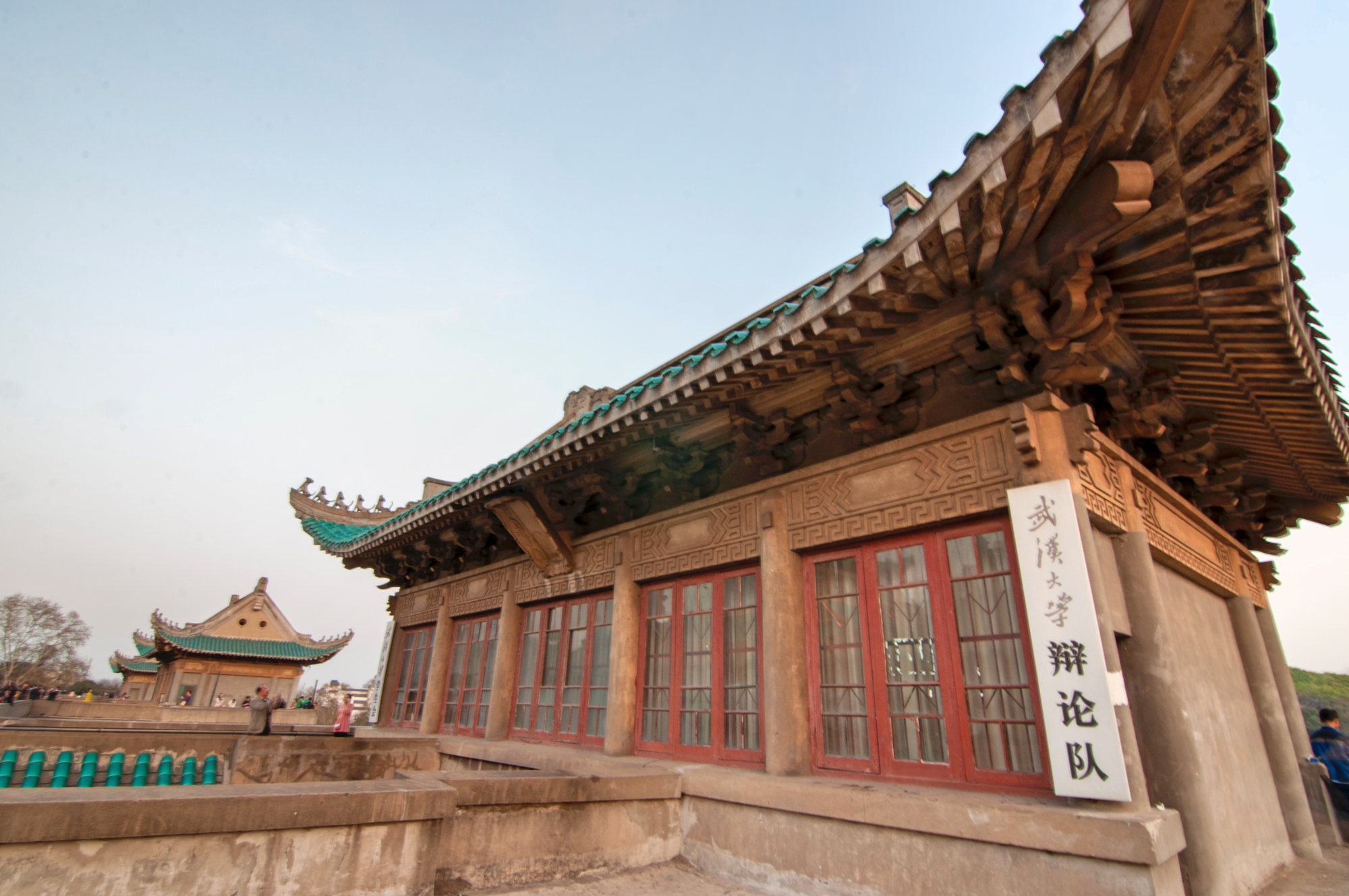 Tránsito: Explora la Universidad de Wuhan——Viaje cultural de Luo Jia