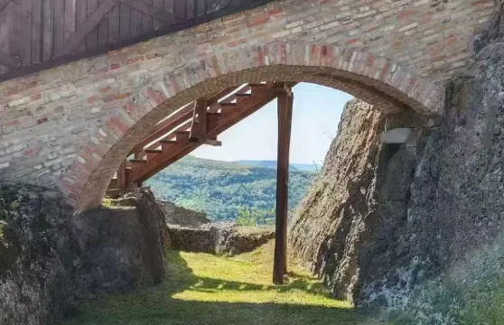 「多瑙河畔的古堡秘境」維謝格拉德一日：觸摸匈牙利的中世紀榮光