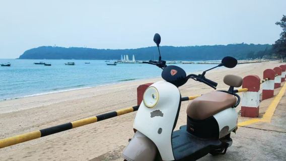 北海潿洲島の二輪/三輪電動バイクレンタル【島一周ロマンチックなバイクライド】