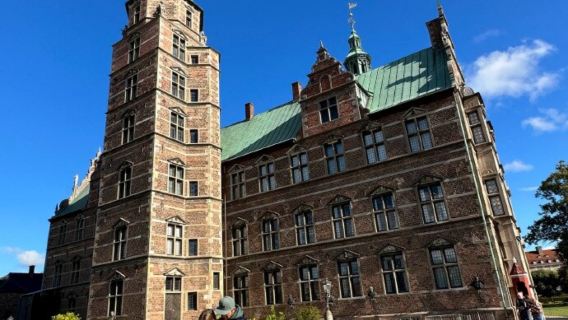 Copenhagen Day Tour with The Little Mermaid and Rosenborg Castle - Customizable Itinerary