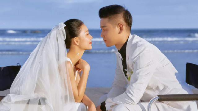 英山Trip Moments【月悟溫泉/大興寺/攝影師跟拍約拍陪拍司導/翻譯/定制】