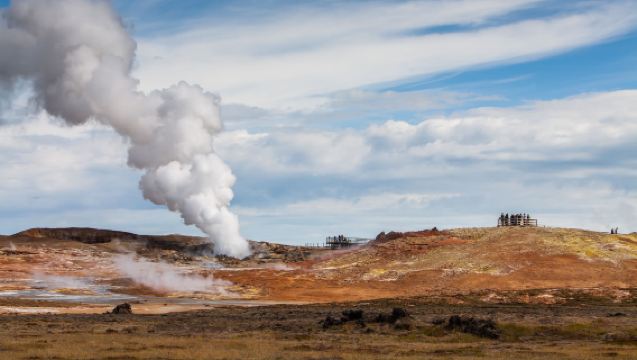 1-day tour to Thingvellir National Park + Secret Lagoon (18-person English minibus group)
