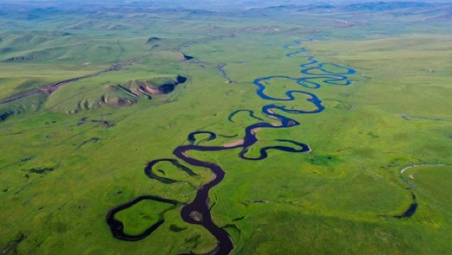 Hulunbuir, Inner Mongolia: 1-Day Private Charter Tour to Top Attractions | Customizable Itinerary