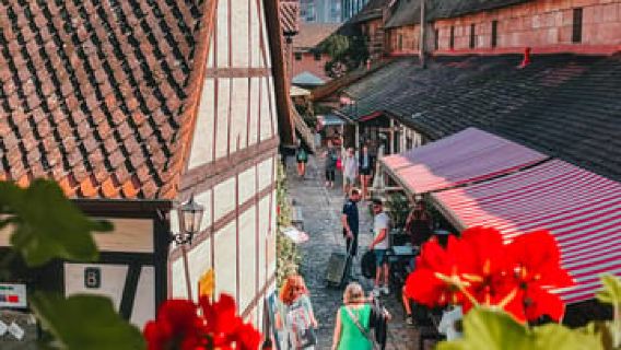 Tour de los lugares destacados del casco antiguo de Núremberg: Edad Media y los juicios nazis