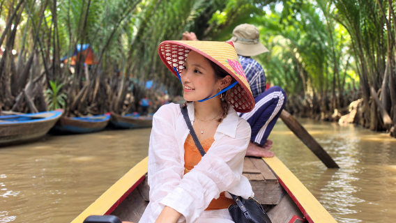 Mekong Delta Day Tour from Ho Chi Minh City with Luxury Limousine Options