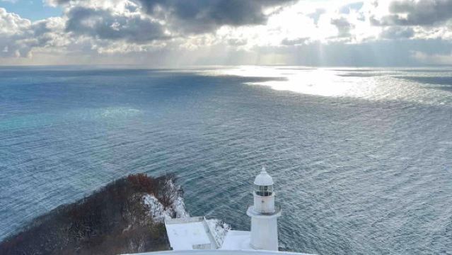 日本登別地獄谷+登別熊牧場+地球岬+白鳥大橋一日遊【中文包車