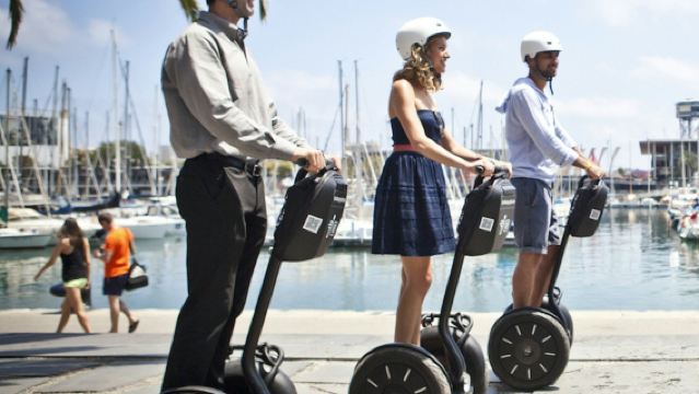 Barcelona: Waterfront Segway Tour