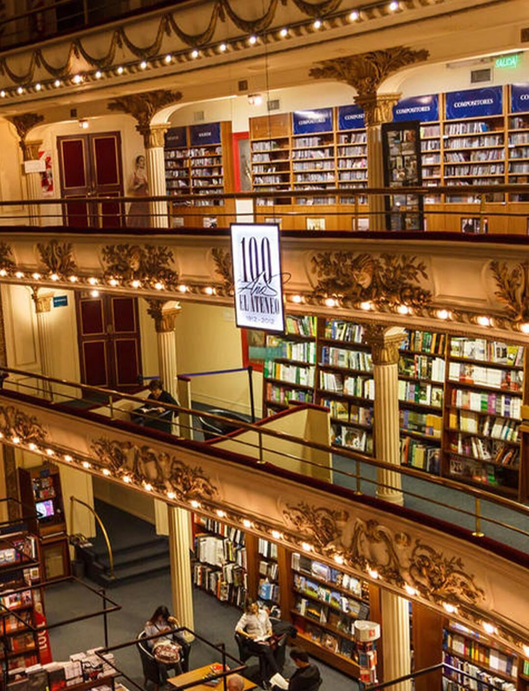 阿根廷方尖碑+哥倫布劇院+雷科萊塔公墓+雅典人書店/中文包車