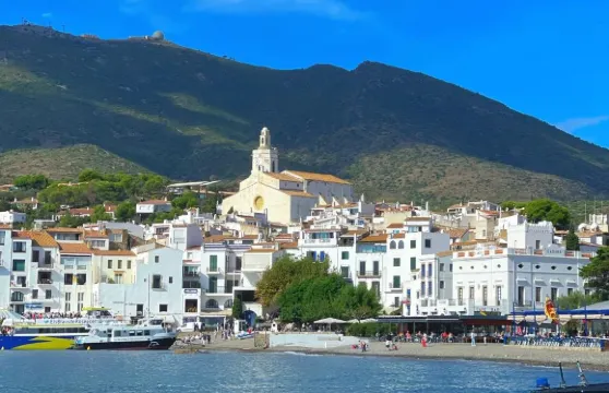 西班牙卡達克斯一日遊/地中海浪漫小鎮【中文司機/諮詢優惠】