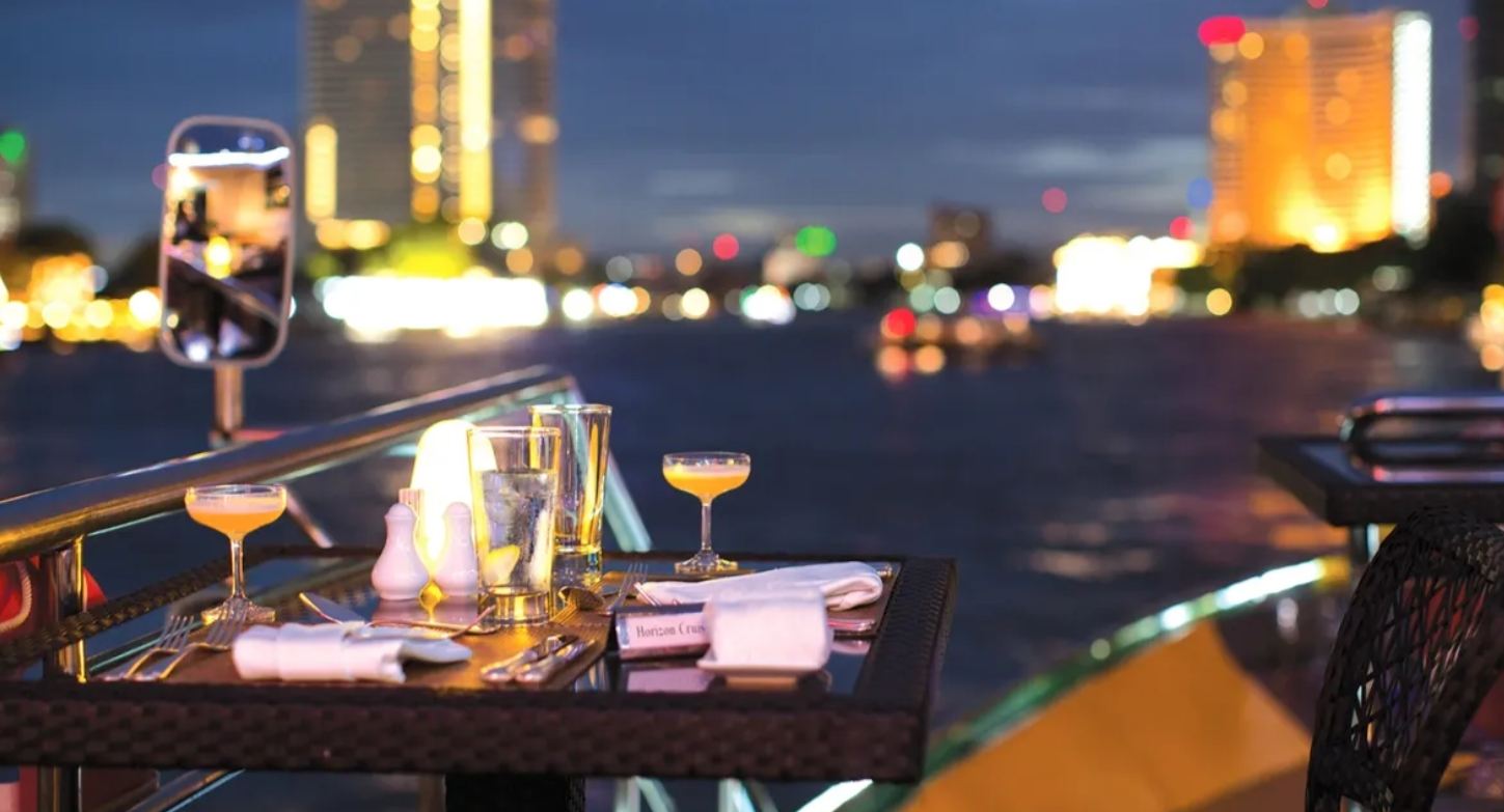 Horizon Dinner Cruise along the Chao Phraya River (By Shangri-La Hotel, Bangkok)
