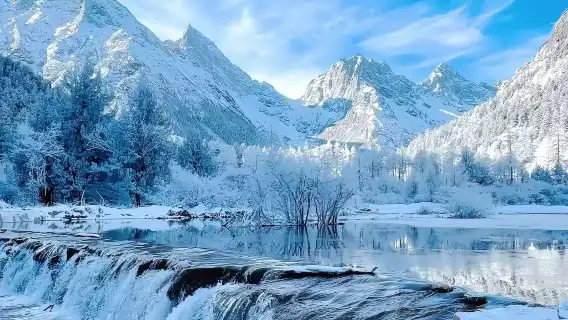 2-day private tour from Chengdu to Siguniang Mountain + Bipenggou (with driver and car rental)