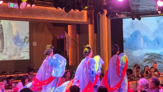 Nanjing Feast - Chinese Ancient Palace Dining Show Experience - Hanfu Performance - Song and Dance/Situational Drama Performance - Lunch/Dinner