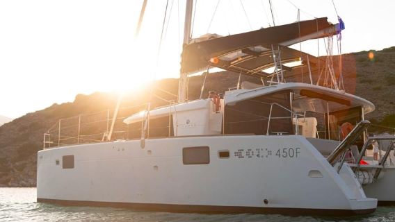Chania Old Port: Luxury Sunset Catamaran Cruise with Wine