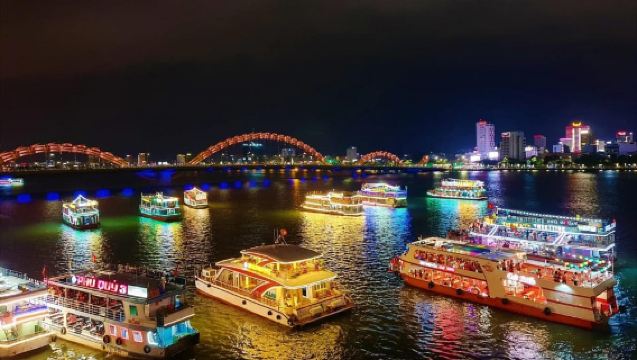 Da Nang: Han River Local Cruise by Night