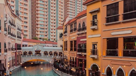 Commander après consultation / Palais de Malacañang, Parc Rizal, Tagaytay, Chutes de Pagsanjan, Manille, Philippines / Aéroport / Service de transport point à point / Guide-chauffeur touristique / Service de voiture privée