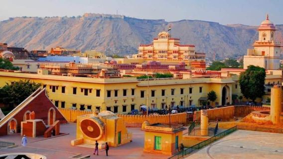 Jaipur: tour turistico di un giorno intero in auto con guida