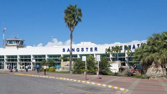 Ocho Rios: Einfacher Sammeltransfer zum Flughafen Montego Bay