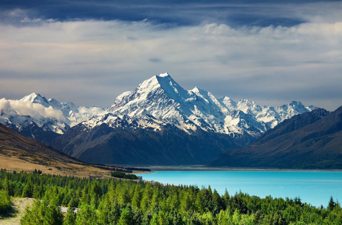 New Zealand South Island 1-day tour to Mount Cook (departing from Christchurch, passing by Lake Tekapo)