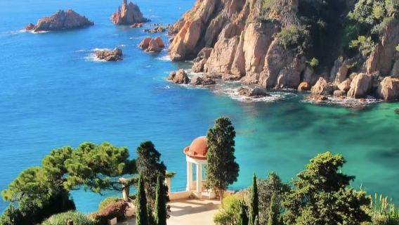 Barcelona, Spain - Tossa de Mar - Customizable Day Tour with City Pickup