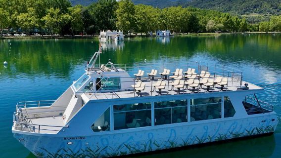 Girona: Paseo en barco por el lago de Banyoles