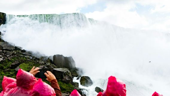 Lawatan Sehari Air Terjun Niagara dari Toronto + Hornblower Cruise & Niagara-on-the-Lake