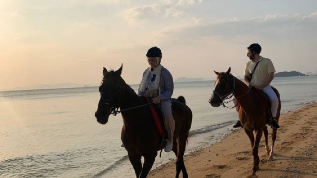 Mueang Krabi District: Paardrijden op Klong Muang Strand