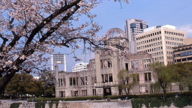 Dagsrejse til Hiroshima Fredsmindepark + Itsukushima Shrine på Miyajima [Afrås fra Hiroshima]