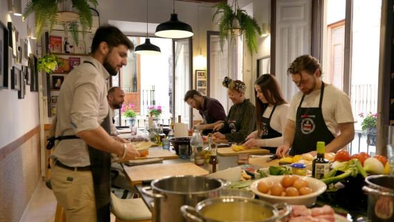 Granada: Tapas Cooking Class with Bottomless Sangria