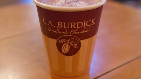Boston: Back Bay Chocolate and Art Galleries Guided Tour