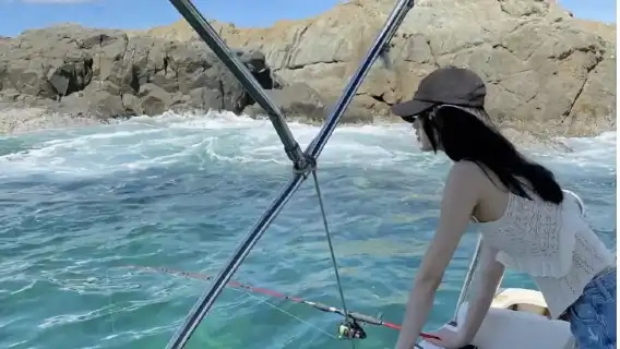 ประสบการณ์การตกปลาบนเรือคาตามารันของมณฑลกวางตุ้งจูไห่ / เรือประมง
